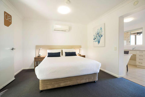 Nightcap at Golden Beach Tavern