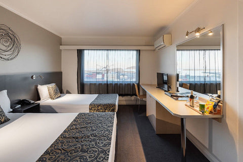 Nightcap at Burnie Townhouse