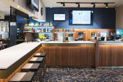 Nightcap at Hendon Hotel