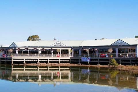 Nightcap at Marine Hotel