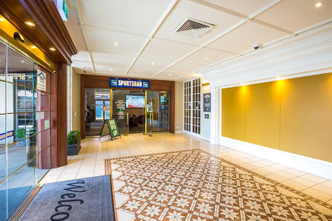 Nightcap at Sylvania Hotel