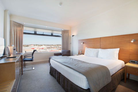 Nightelier Devonport (Gateway Hotel)