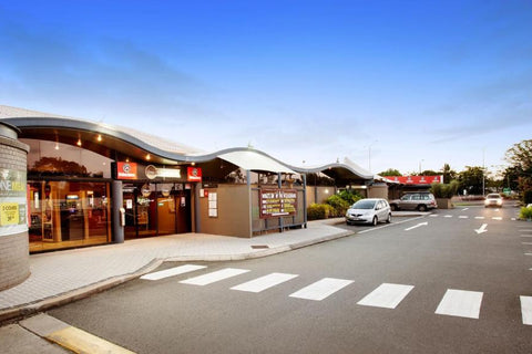 Nightcap at Balaclava Hotel