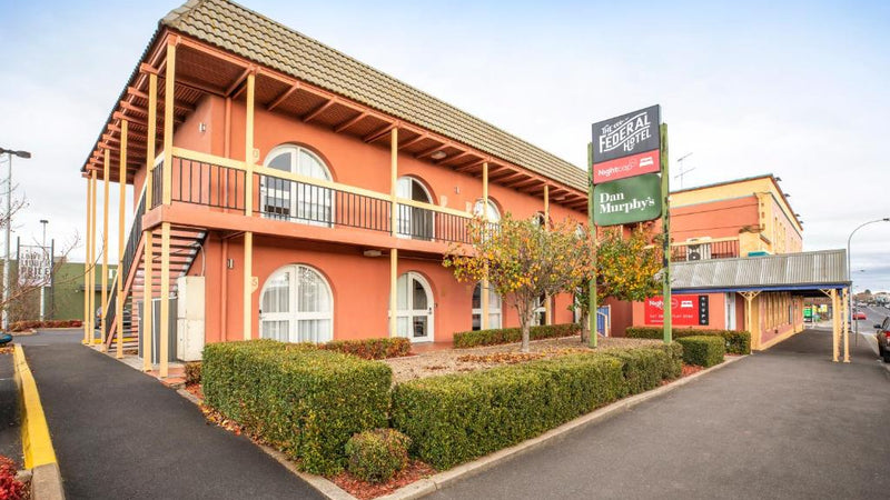 Nightcap at Federal Hotel Mt Gambier