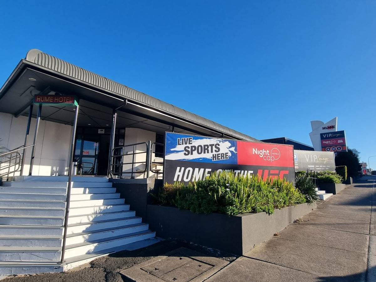 Nightcap at Hume Hotel