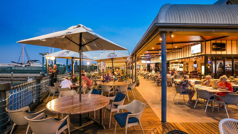 Nightcap at Kawana Waters Hotel