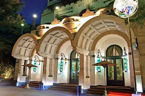 Tugu Kunstkring Paleis